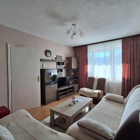 Na Korak Do Vrbasa - Blizu Centra Apartman