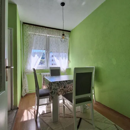 Na Korak Do Vrbasa - Blizu Centra *